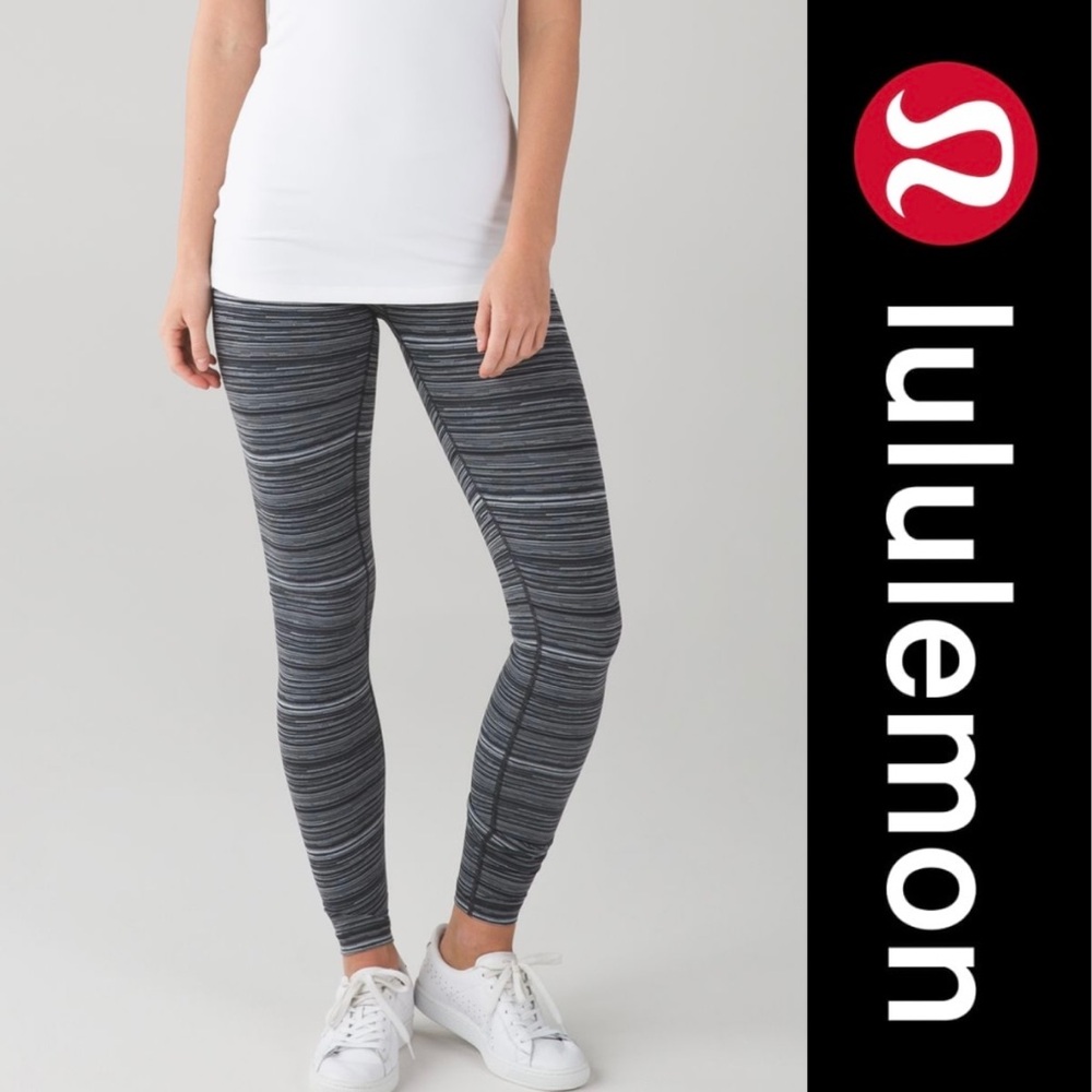 Lululemon Wunder Under Pant III
Cyber Stripe full length 6 leggings yoga